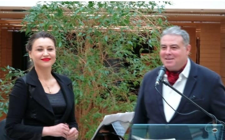 Daniela Nane şi Adrian Cioroianu au mai trecut printr-un divorţ, ambii mai fiiind căsătoriţi o dată (Foto: Facebook)