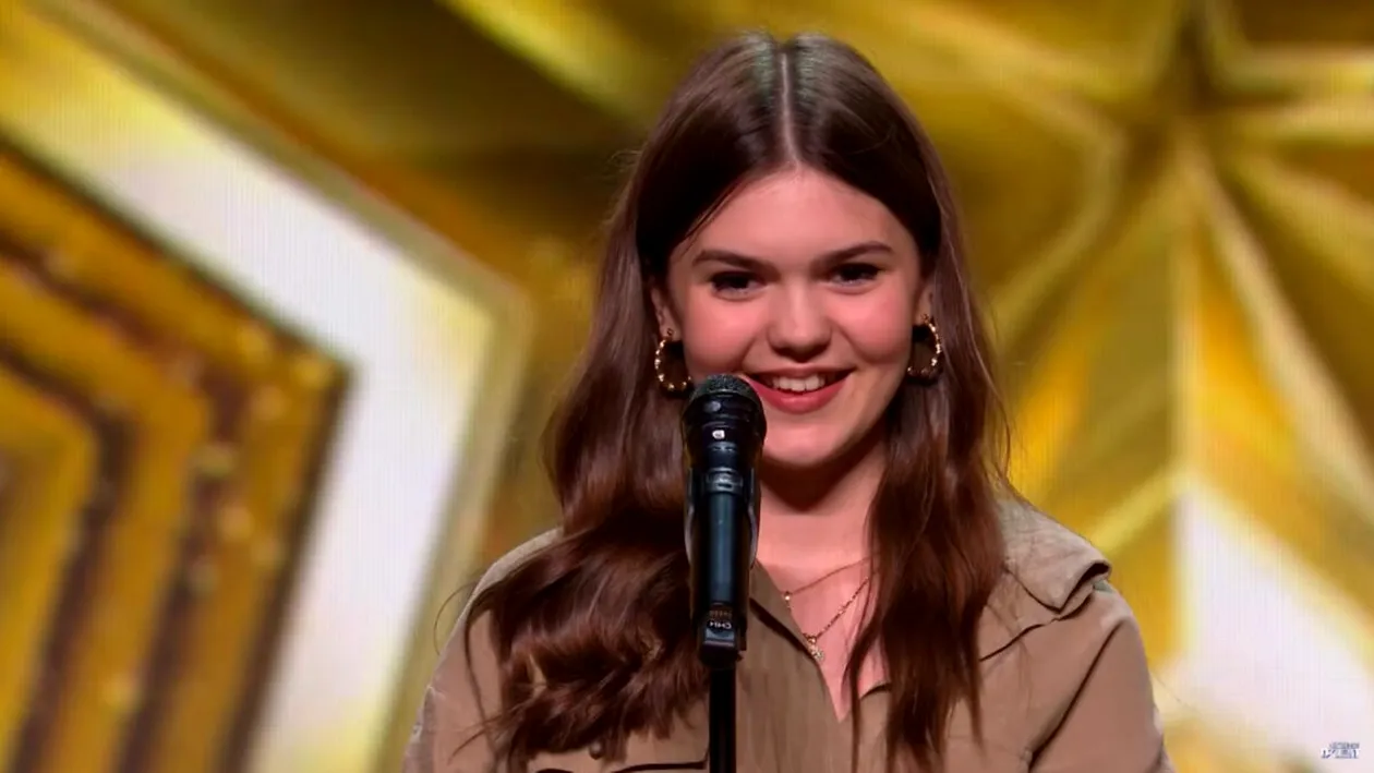 O româncă de 14 ani a uimit juriul de la Britain’s Got Talent! Maya Giotea a primit „cel mai rapid Golden buzz din istoria emisiunii”