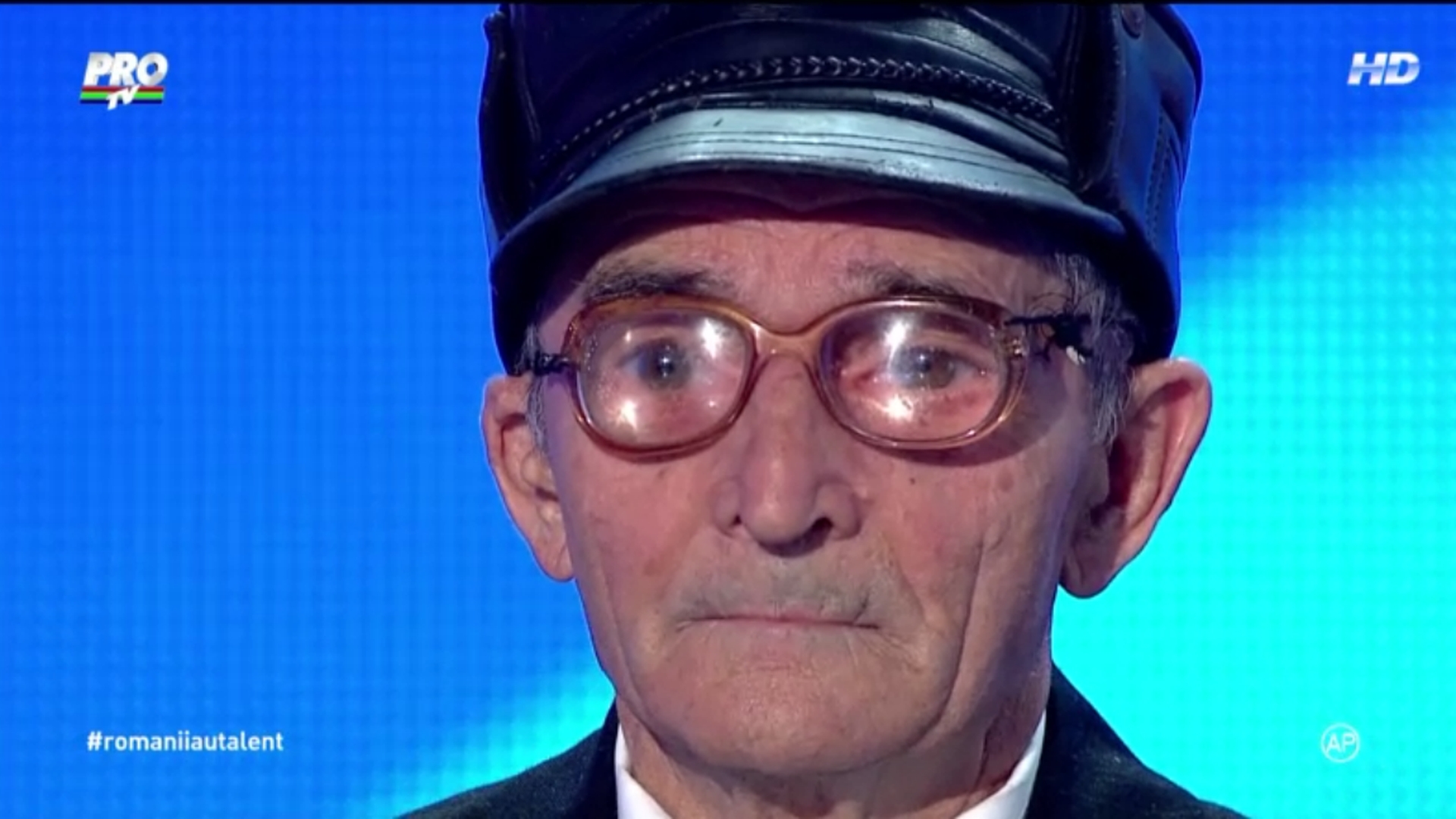 Nu a mai ajuns in etapa urmatoare! El este aviatorul de la "Romanii au Talent" care s-a stins din viata!