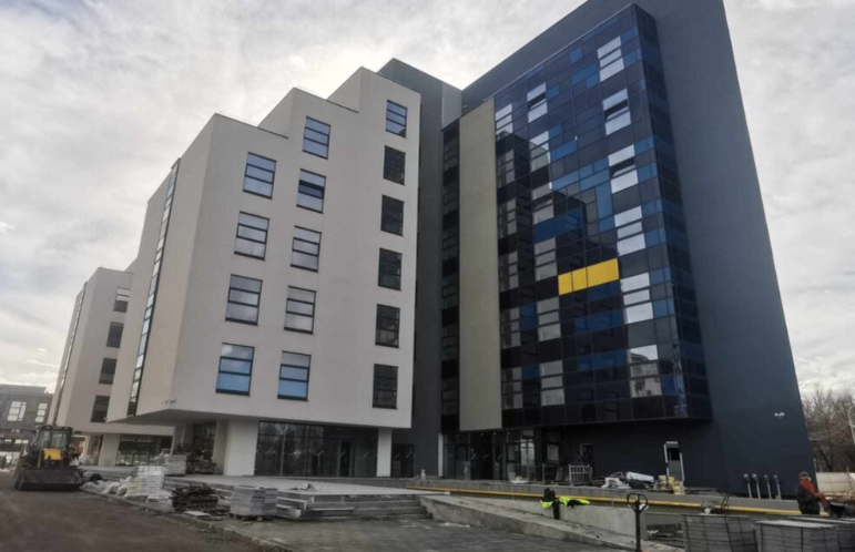 Cât costă chiria în campusul Universității de Vest din Timișoara. Suma e infimă în comparație cu luxul oferit studenților