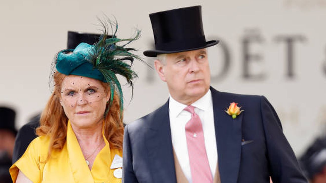 Un alt cuplu regal părăsește definitiv Marea Britanie. Unde se mută Prințul Andrew și Sarah Ferguson