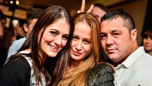 Dupa ce a bruscat-o pe strada, a scos-o in club sa o impace. Sabin Ilie si Magdalena Miu au uitat de probleme!