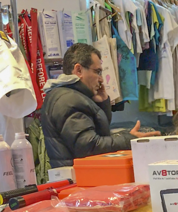 ”Ardiles” din Las Fierbinți a făcut o criză de nervi într-un magazin: ”Îi dau foc și mă p@ș pe ea!”