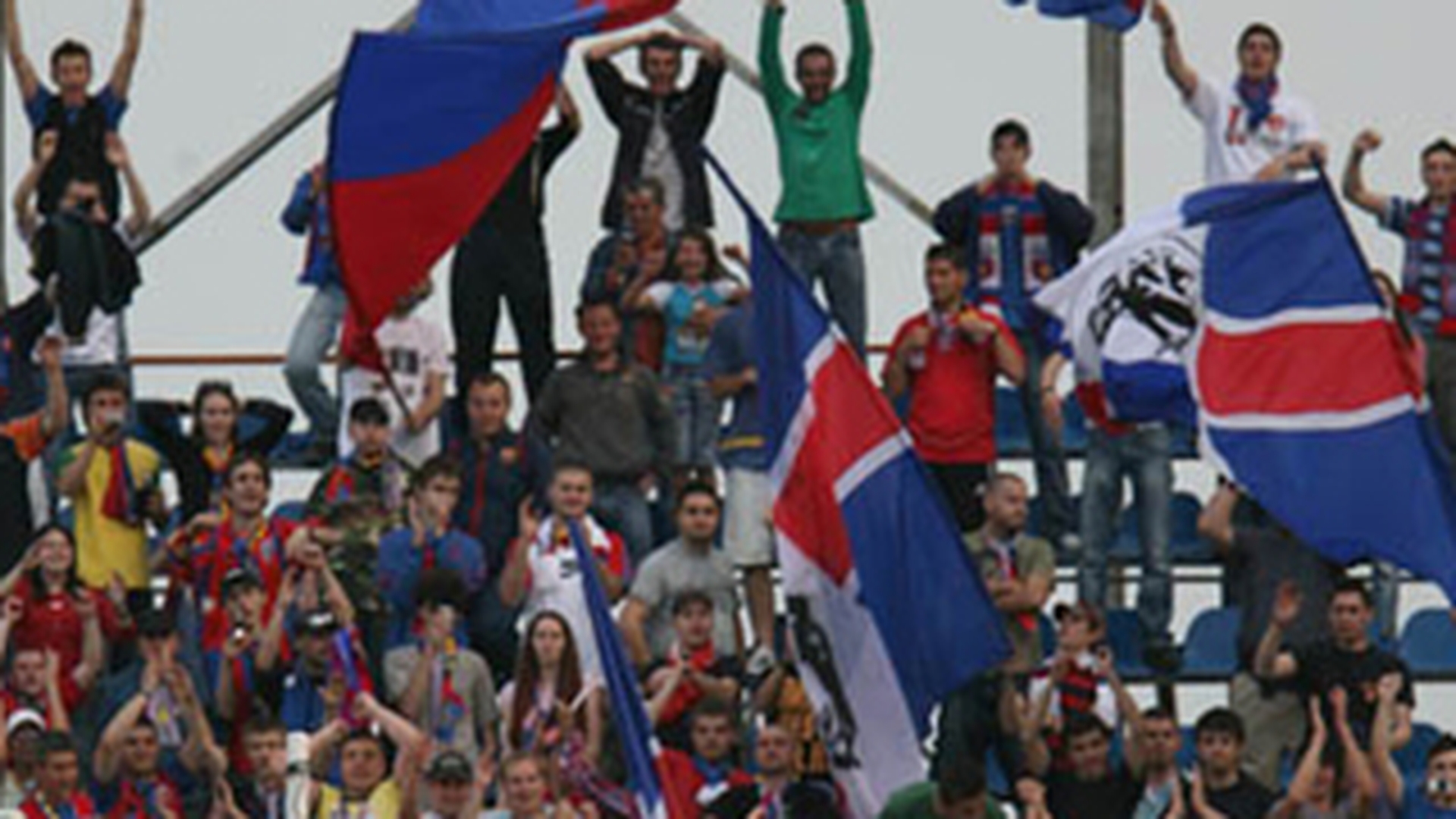 Pregatesc Revansa! Steaua a fost urmarita de 150 de spectatori la antrenamentul dinaintea meciului cu Maccabi