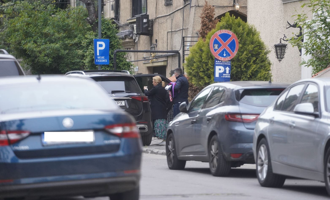 Andreea Esca s-a pus pe treabă după ce a venit din minivacanță (Foto: CANCAN.RO)