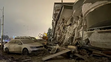 Cutremur puternic în Turcia! Peste 100 de oameni și-au pierdut viața