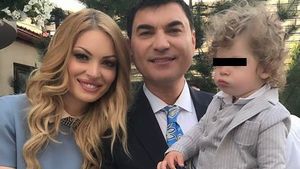 Cristi Borcea şi Valentina Pelinel i-au tăiat moţul fiului în mare secret! Cine le-a stat alături
