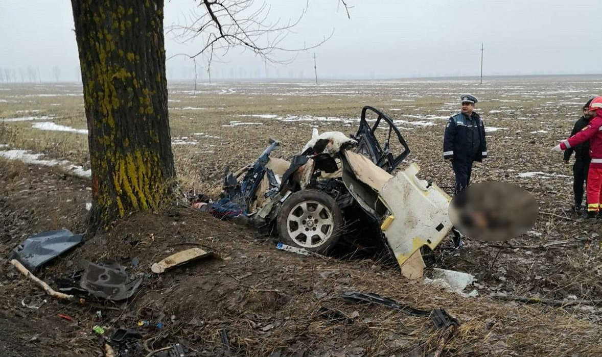 Tragedie in muzica din Romania! Cantaretii au murit intr-un accident rutier teribil! BMW-ul s-a rupt in bucati! Veneau de la un spectacol