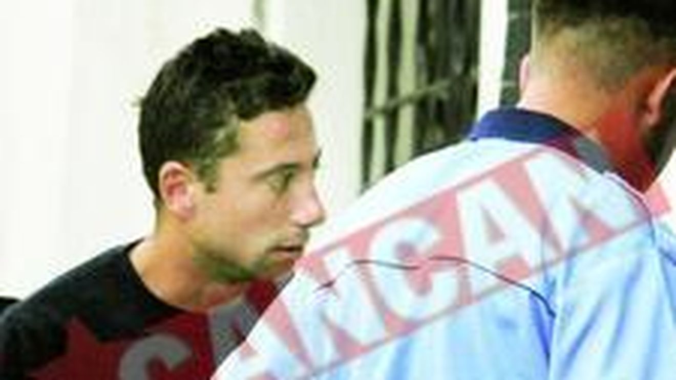 Militarul criminal, as la tras cu pistolul