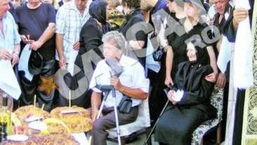 Pilotul Petru Lazar a fost inmormantat cu onoruri militare. Dus la groapa de colegul care a pacalit moartea