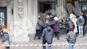 Durere fara margini la priveghiul lui Sergiu Nicolaescu! Aimee Iacobescu a lesinat si a fost scosa pe brate din C.M.N!