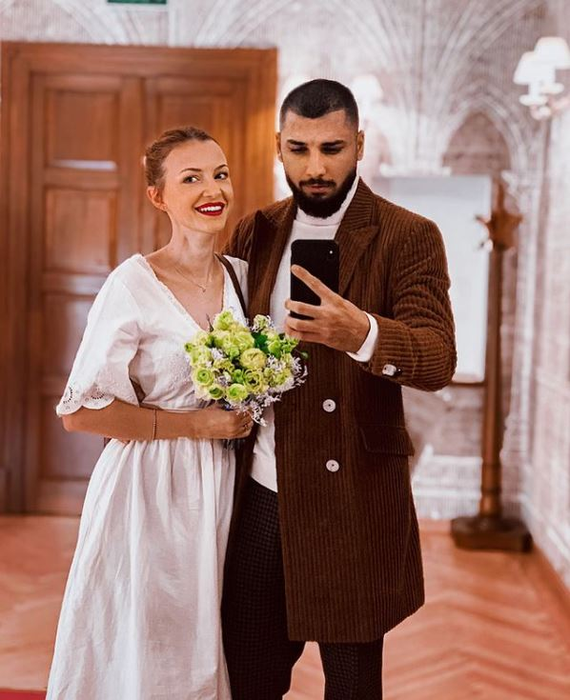 Larisa și Adrian de la „Puterea Dragostei” s-au căsătorit! Gestul neaşteptat pe care l-a făcut fostul concurent: „Nu a acceptat prea ușor”