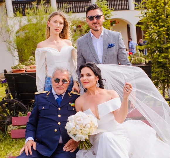 Ilie Năstase și Ioana Simion, alături de nașii lor