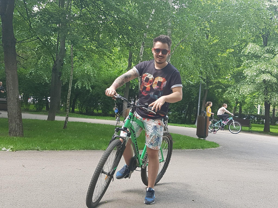 Adrian Ţuţu a reuşit să-şi depăşească problemele financiare