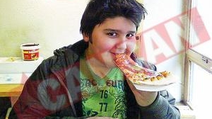 Copiii romani, aparati de reclama la burgeri si cola