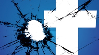 O familie din Australia a fost jefuita dupa ce o adolescenta a postat pe Facebook o poza in care numara foarte multi bani!