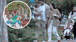Super-imagini cu ”prințesele” lui Gigi Becali! Teodora şi soţul, părinți-model în Herăstrău, printre călușei și tiribombe