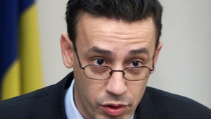 Victor Ciutacu: "Nu pot fi coleg cu niste prostituate, daca parasutele vor la TV, sa dea probe la Hustler TV sau la Private Spice"