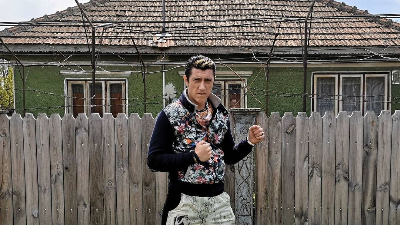 Exclusiv! Giani din Las Fierbinţi, implicat într-un accident rutier în urmă cu puţin timp. Imagini de la faţa locului