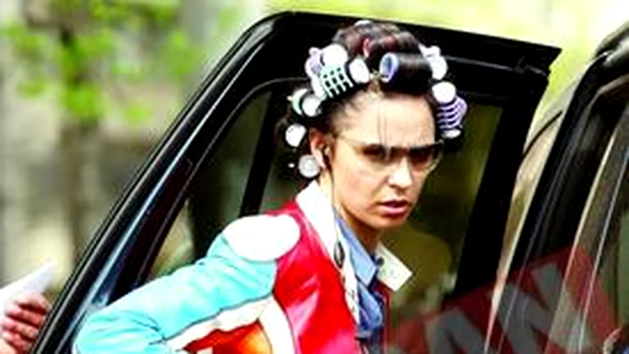 Umbla cu bigudiurile pe strada