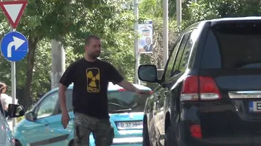 Parazitul Cheloo e iute la manie! A injurat ca la usa cortului intr-o spalatorie auto. Vezi de ce i-a sarit mustarul