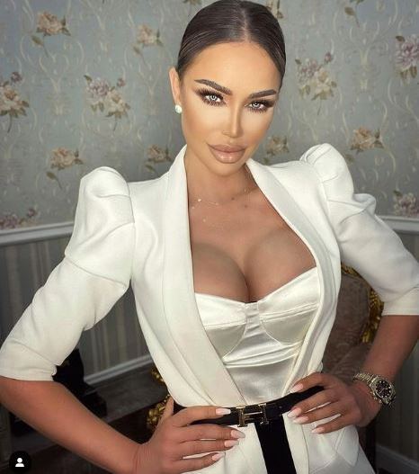 Bianca Drăgușanu, vizită fulger la estetician: își schimbă implanturile!