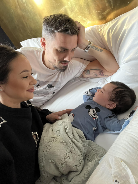Vlăduța Lupău și Adi Rus erau implicați în alte relații când s-au cunoscut. Cum au ajuns să fie împreună, de fapt