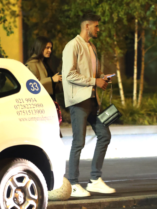 Alex Delea și Elena Chiriac se întreabtă către Uber (Foto: CANCAN.RO)