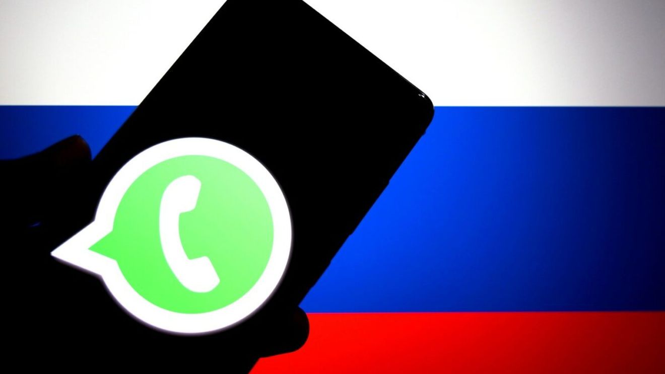 Vladimir Putin a interzis Whats App în Rusia! Aplicația care o înlocuiește este extrem de strictă. Atenție, turiști!