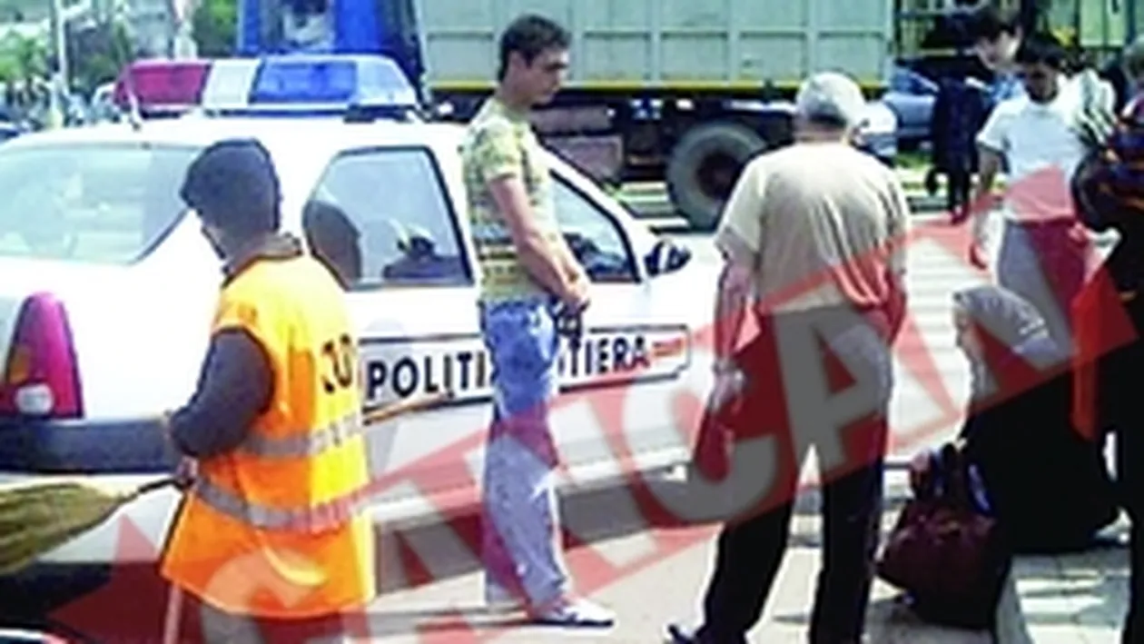 Calcata pe trecerea de pietoni de un instructor auto