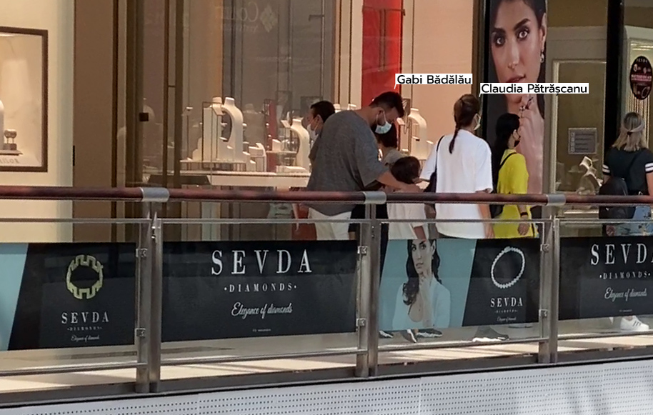Claudia Pătrășcanu și Gabi Bădălău, în mall la Constanța, la shopping cu Nicolas și Gabriel