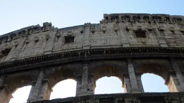 Colosseumul sub asediu! Studentii  italieni au iesit in strada!
