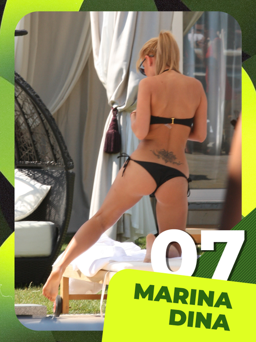 Top 40 sexy vedete în patru labe! Rar vezi așa ceva! Laura Cosoi, Andreea Mantea, Lora și Bianca Drăgușanu, îngenuncheate!