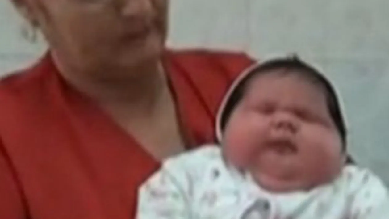 VIDEO Record la o maternitate din Baia Mare! O femeie a nascut un bebelus de 6,5 kilograme!
