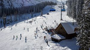 (P) Weekendurile la munte transformă pauzele scurte în vacanțe adevărate