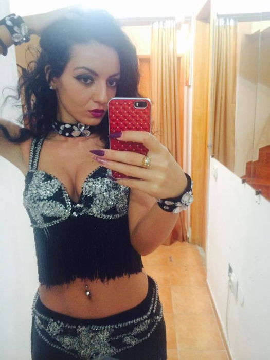 După ce a anunţat că tatăl copilului ei este LEO de la STREHAIA, dansatoarea CRISTINA se teme pentru viaţa ei! Ce mesaj a împărtăşit pe facebook:,,Sunt agresată…‘’