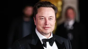 Averea lui Elon Musk, cel mai bogat om din lume, a depășit 400 de miliarde de dolari