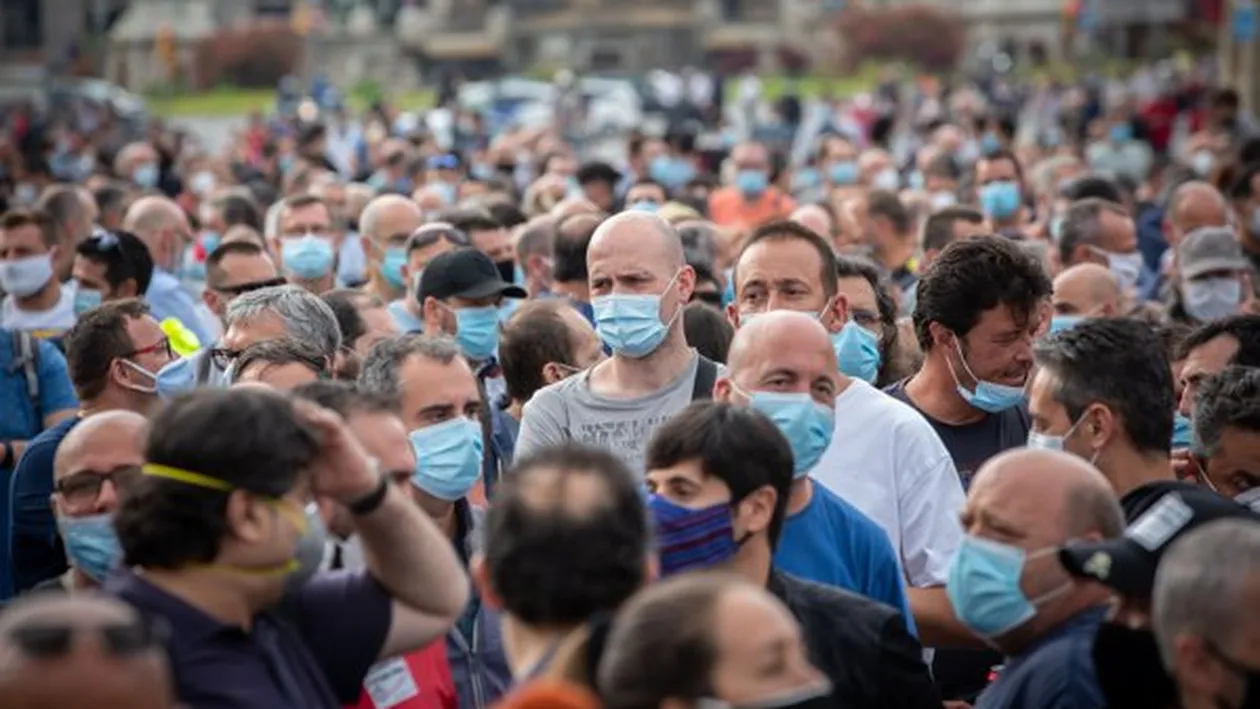 Experții avertizează! Al treilea val al pandemiei nu va putea fi evitat și va lovi România la începutul lunii aprilie