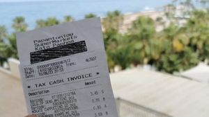 Câți euro a dat un turist român pe o sticlă de Coca-Cola, într-o celebră stațiune din Cipru