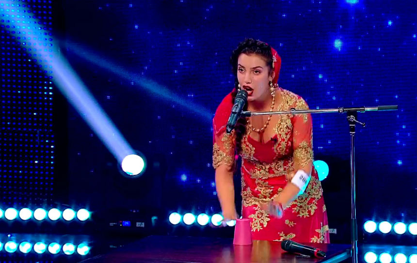 Fosta concurentă de etnie romă, care a făcut show pe scena de la „X Factor”, a vorbit despre divorț: „Eu și soacra mea…”