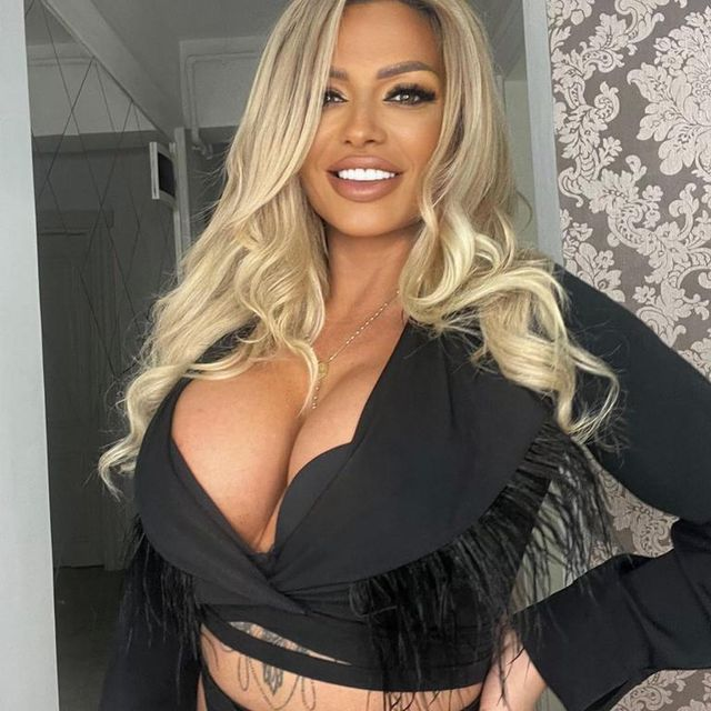 Roxana are bustul imens/ Sursă foto: Instagram.com