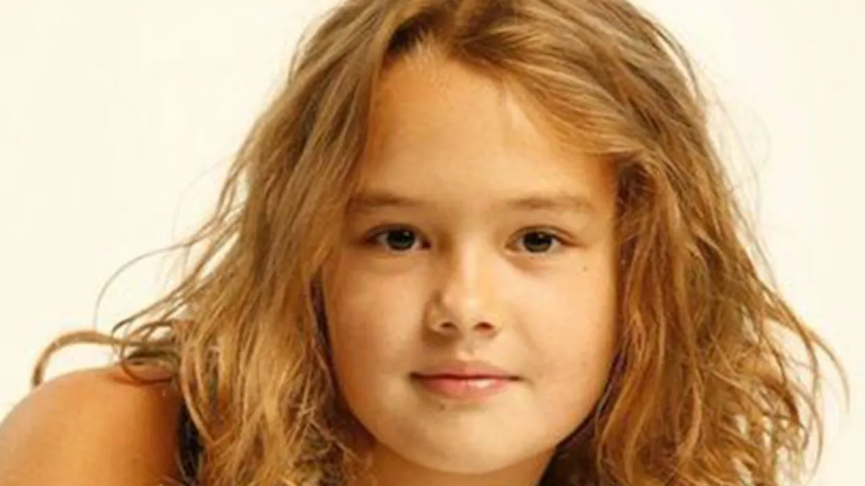 Ţi-o mai aminteşti pe MIRUNA din “Inimă de ţigan”? S-a transformat într-o domnişoară sexy de 19 ani