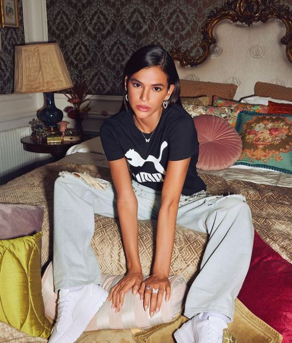 Iubita lui Neymar, Bruna Marquezine