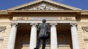 MAFIA de la Universitatea de Medicină. Ilegalități crase, abuzuri și lupta oarbă tip UMEFISTAN pentru rectorat