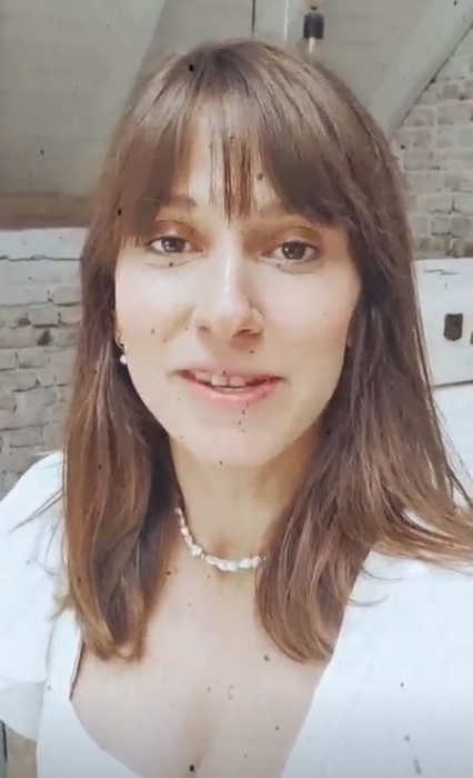 Dana Rogoz nu îi mai ascunde fața fetiței sale! E superbă Lia Elena, iar detaliile din poza de colecție au atras toate privirile