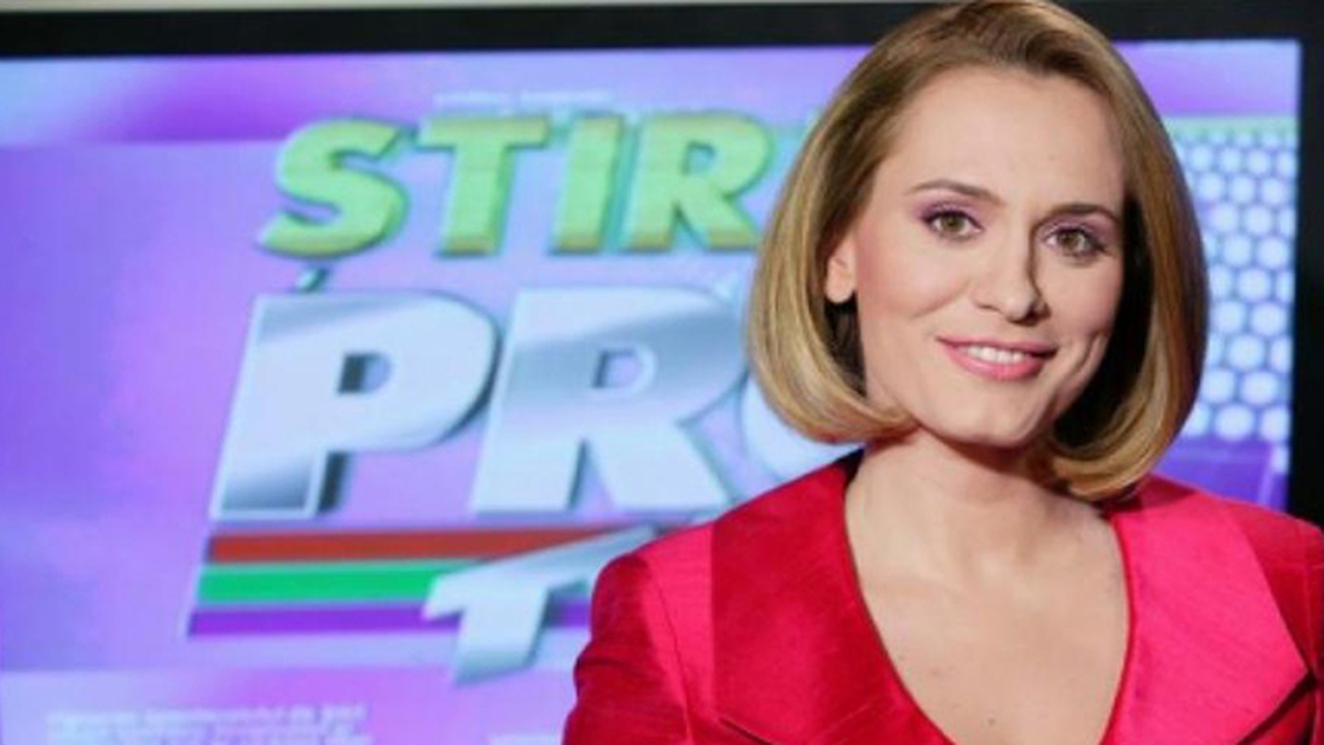 Cel mai periculos decolteu al Andreei Esca! Ce se intampla cu sanii stiristei cand renunta la sacou si imbraca rochia de seara!