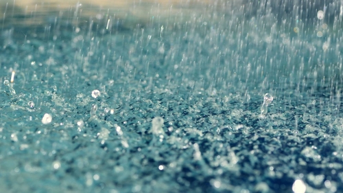 METEO 23 OCTOMBRIE! Început de săptămână cu cod galben şi portocaliu de ploi şi vânt