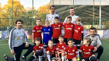 Juniorii unei academii de fotbal din București concurează cu Messi & Ronaldo!
