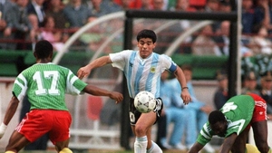 VIDEO / A murit fotbalistul care a făcut cel mai dur fault de la Cupa Mondială! Victimă i-a fost colegul lui Maradona
