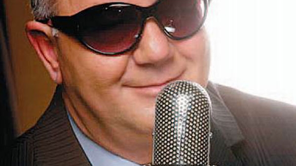 Momente de groaza pentru George Nicolescu! Cantaretul orb a dezvoltat o boala psihica si a ajuns sa se sperie de orice chip!
